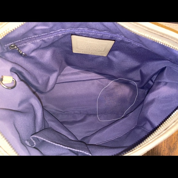 ❌SOLD❌ COACH F13094 Sarah Pebbled Leather Bag - Picture 10 of 16